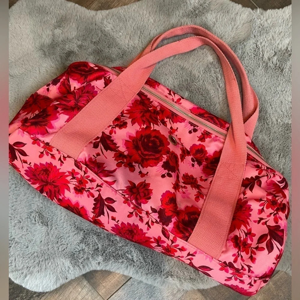CUTE ban.do Pink Floral Travel Bag